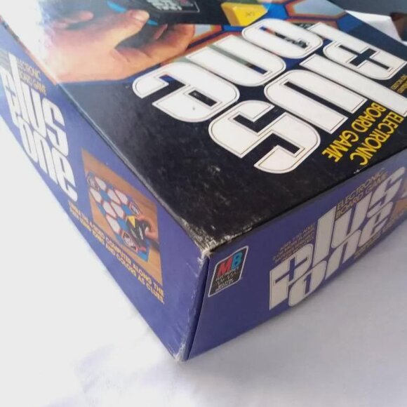 Plus One 1980 Vintage Antique by Milton Bradley Age 7 to adult ,  2+ players - Picture 2 of 7